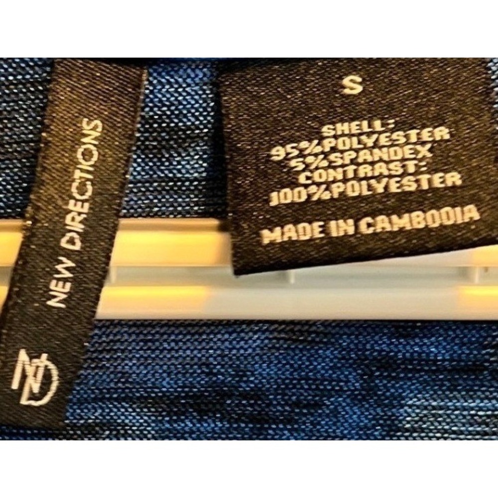 New Directions Womens Blue Space Dye Sequin Roll Tab Sharkbite Top Small - Picture 2 of 5